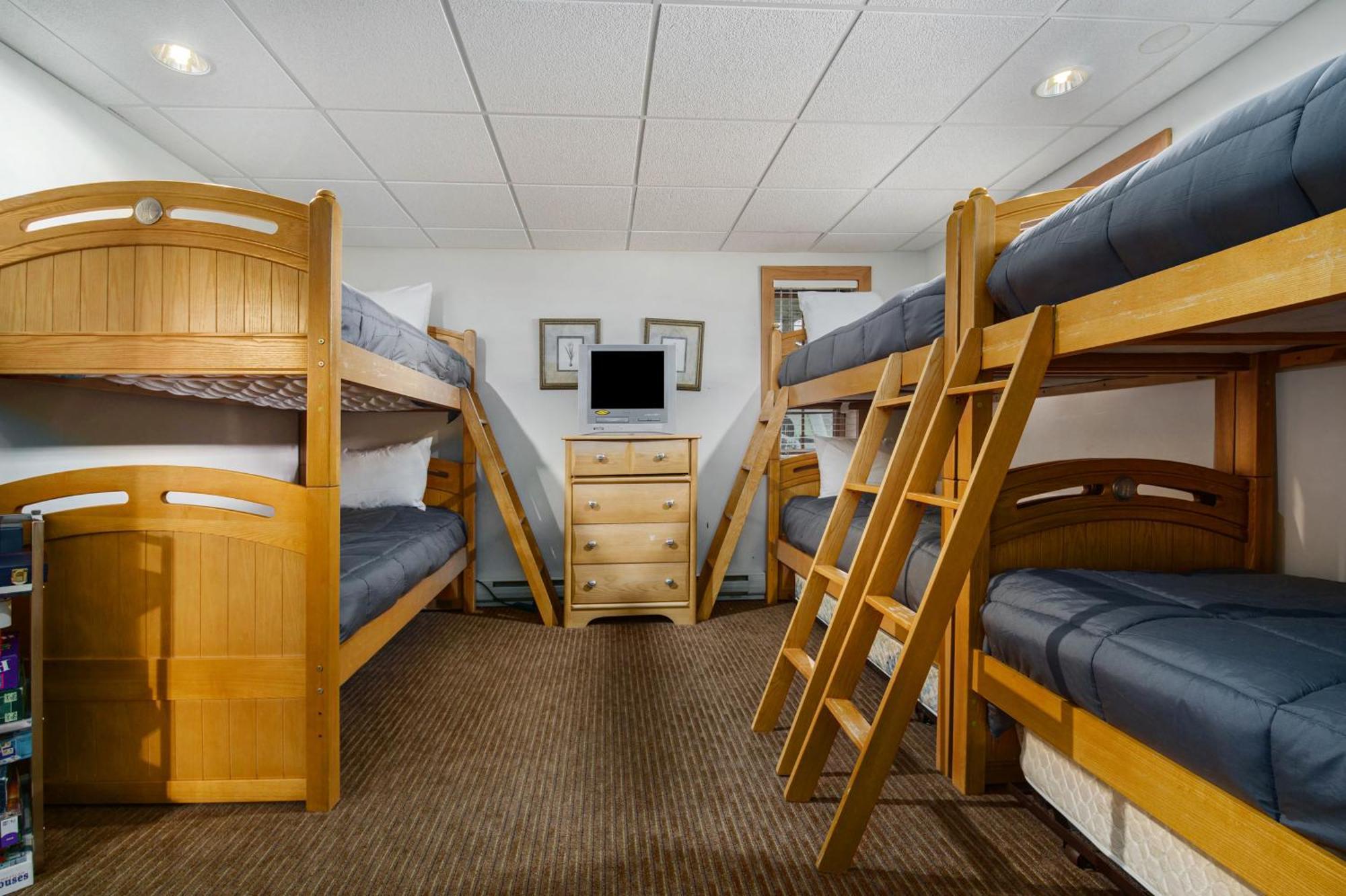 Boyne Mountain Getaway, Unit B Aparthotel Boyne Falls Buitenkant foto