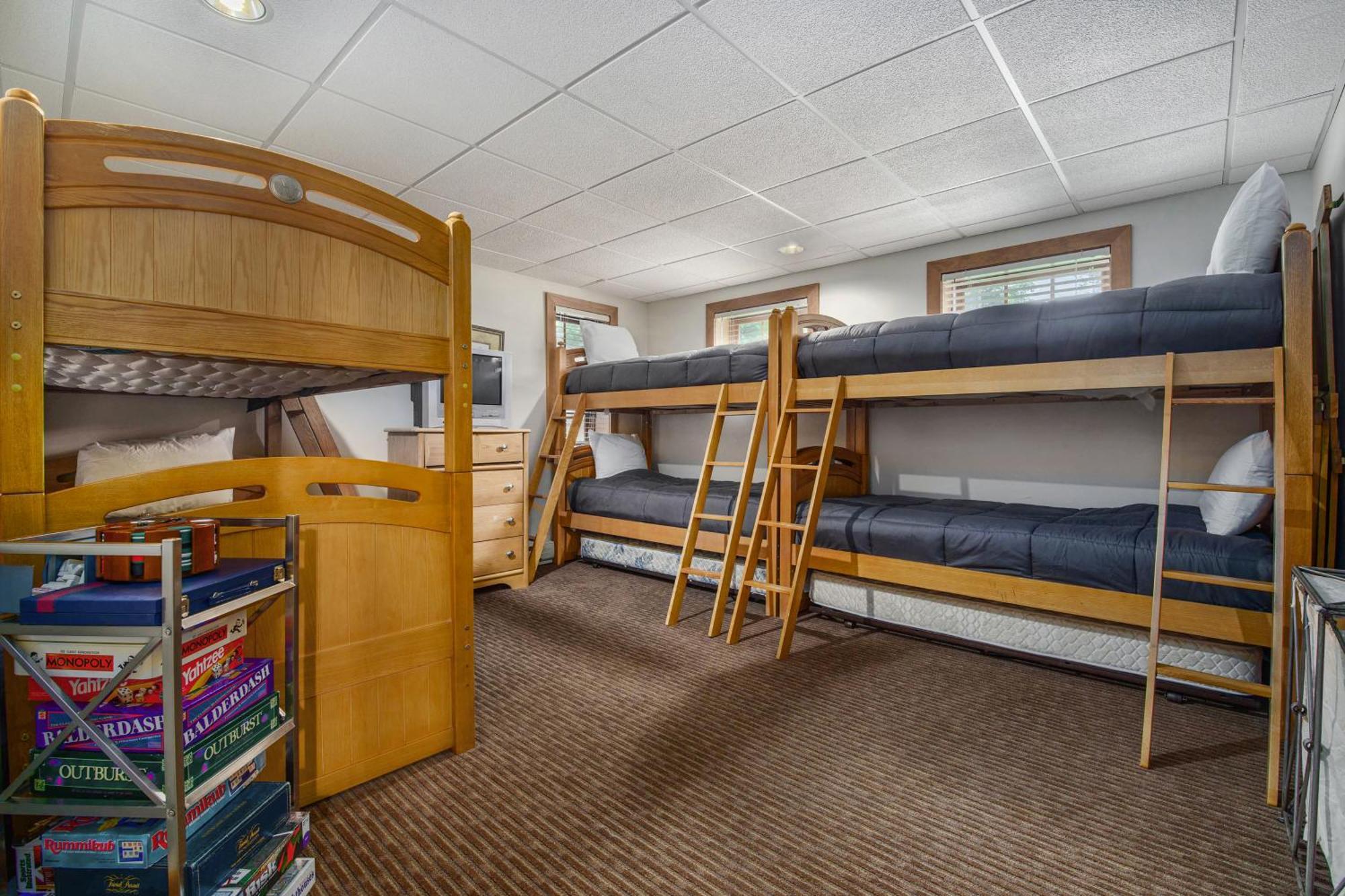 Boyne Mountain Getaway, Unit B Aparthotel Boyne Falls Buitenkant foto
